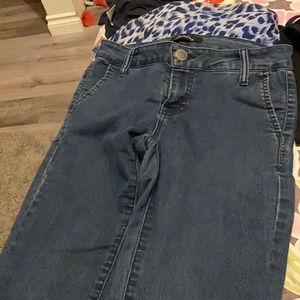 Cute pair of jeans mid waist
